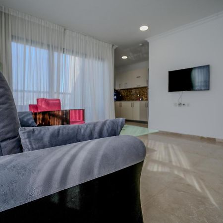 Central Park Residence Eilat Bagian luar foto