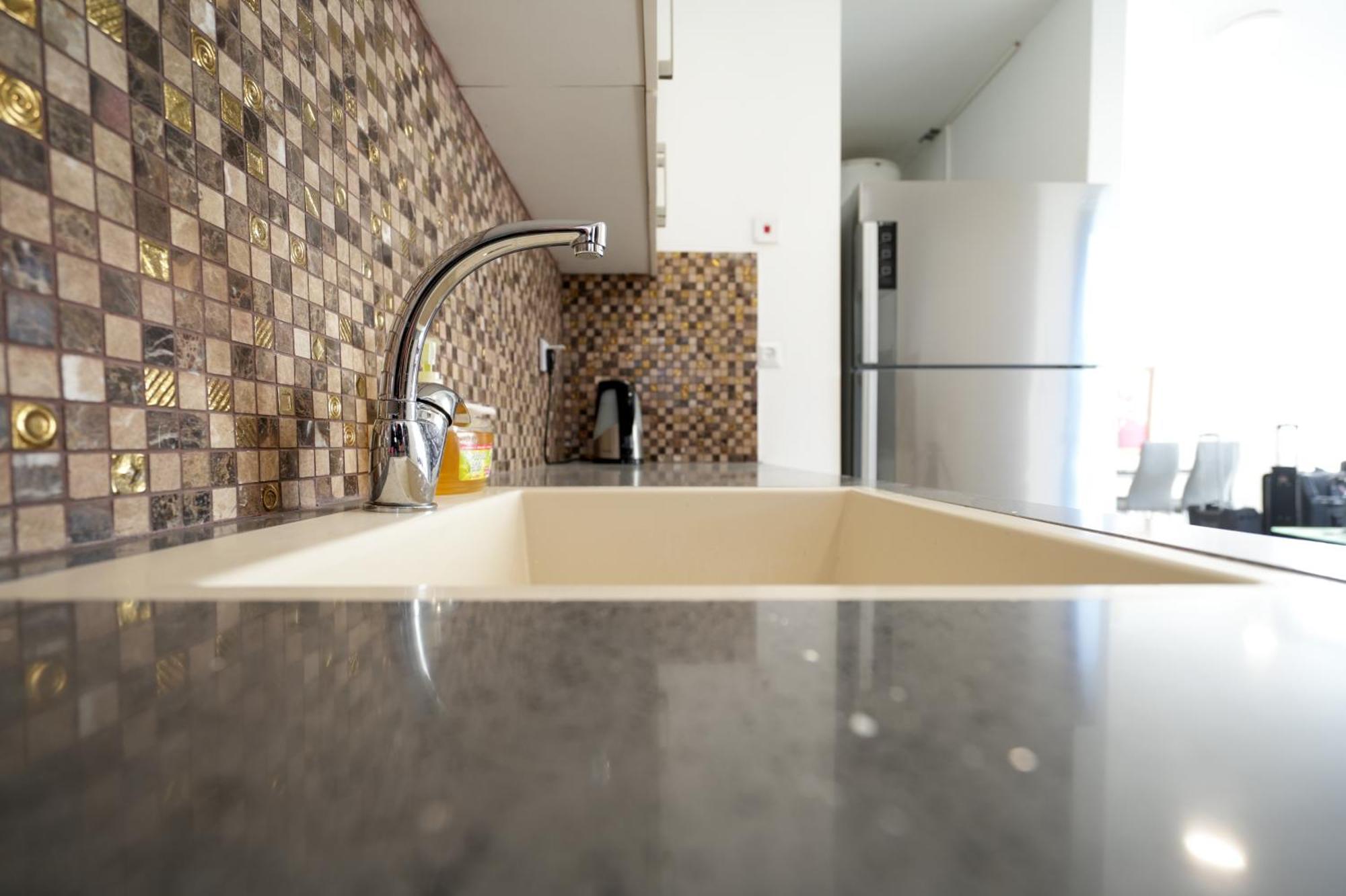 Central Park Residence Eilat Bagian luar foto